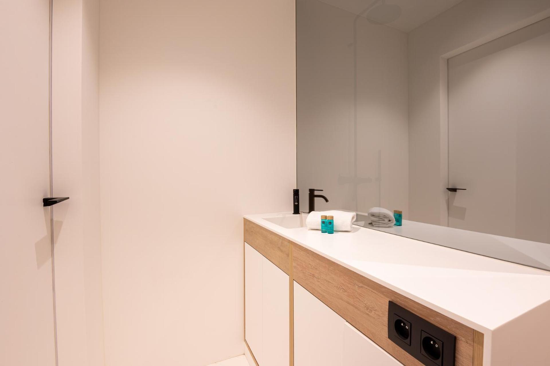 Dunvegan - City Centre Luxurious Apartment For 5 オステンド エクステリア 写真